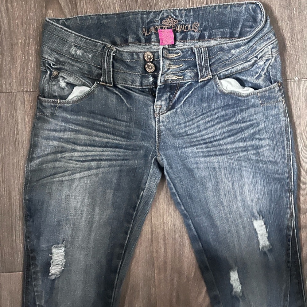 Almost Famous Women's Faded Blue Skinny Jeans
